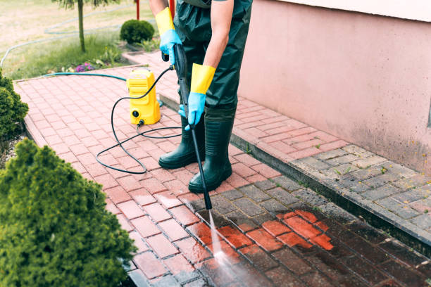 Why Choose Our Certified Pressure Washing Experts for Your Project Needs in Simonton Lake, IN?